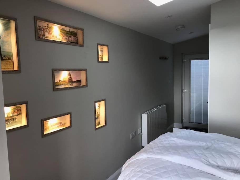 The View At 52, Whitby Appartement Buitenkant foto
